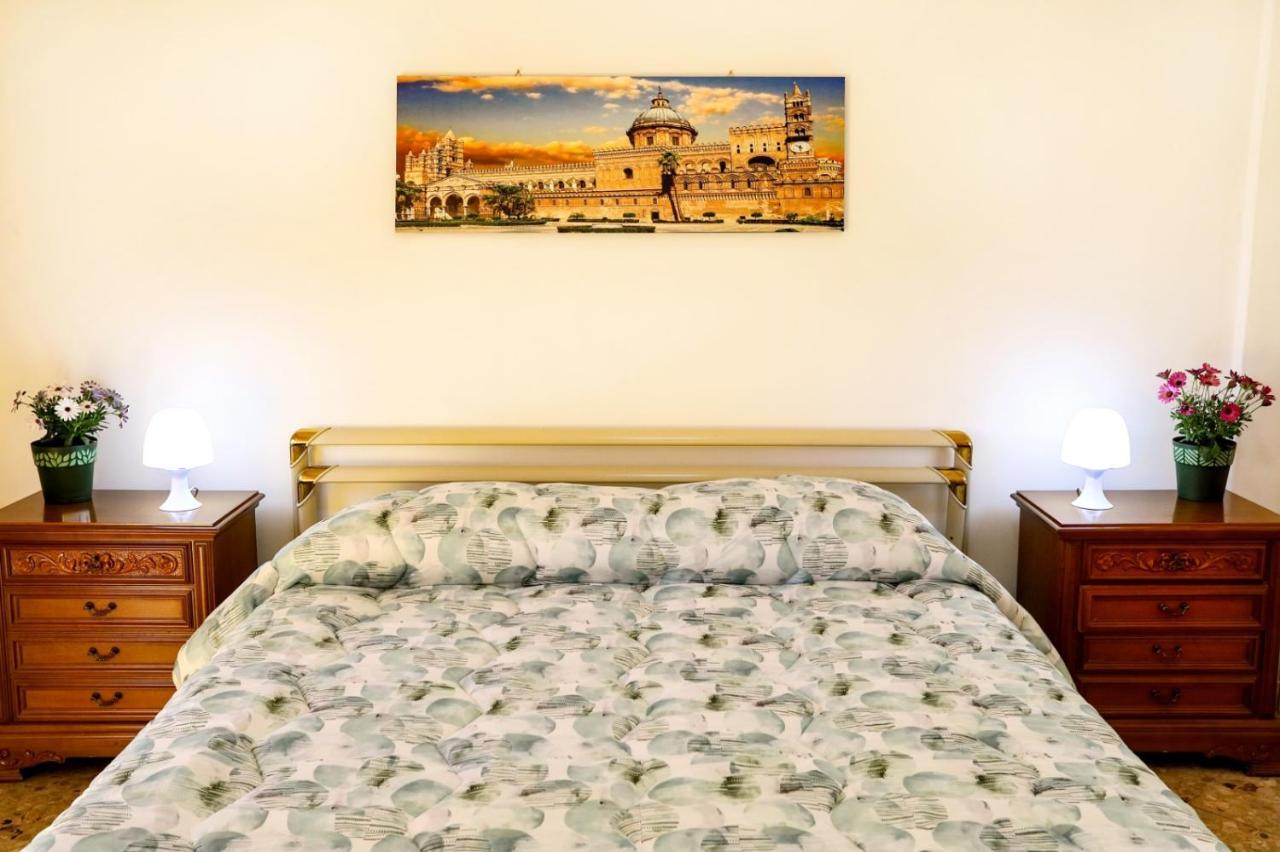 A Casa Di Fra' Bed & Breakfast Palermo Exterior photo